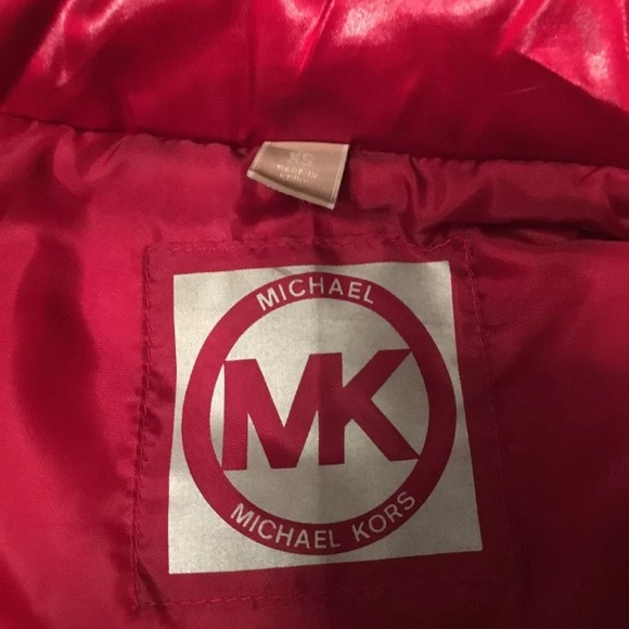Michael Kors puffer vest - Picture 3 of 5